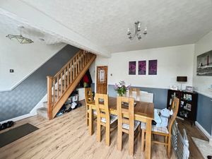 Dining room- click for photo gallery